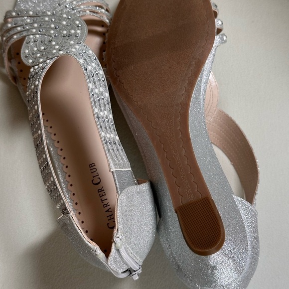Charter Club Ginifur Wedge Sandal Womens SZ 8 Wide Silver Glitter Pearl NWB - Picture 3 of 6
